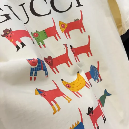 Cheap Gucci T-Shirts Short Sleeved For Unisex #1424602 Replica Wholesale [$34.00 USD] [ITEM#1424602] on Replica Gucci T-Shirts