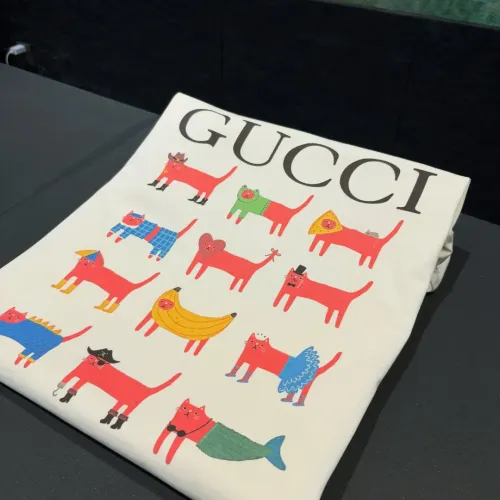 Cheap Gucci T-Shirts Short Sleeved For Unisex #1424602 Replica Wholesale [$34.00 USD] [ITEM#1424602] on Replica Gucci T-Shirts