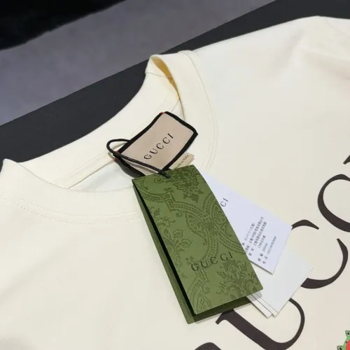 Cheap Gucci T-Shirts Short Sleeved For Unisex #1424602 Replica Wholesale [$34.00 USD] [ITEM#1424602] on Replica Gucci T-Shirts