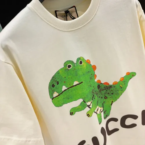 Cheap Gucci T-Shirts Short Sleeved For Unisex #1424604 Replica Wholesale [$34.00 USD] [ITEM#1424604] on Replica Gucci T-Shirts