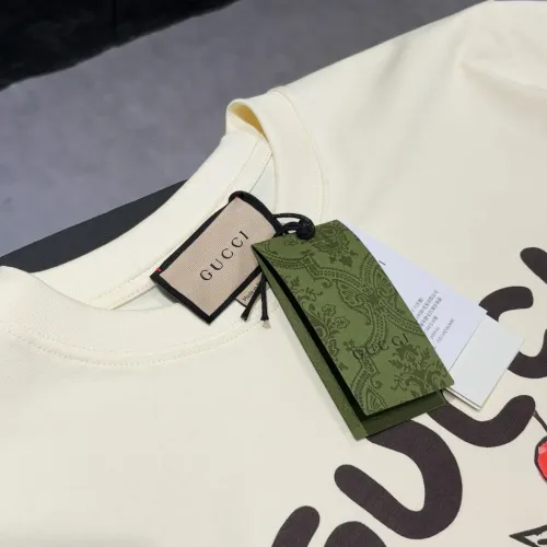 Cheap Gucci T-Shirts Short Sleeved For Unisex #1424606 Replica Wholesale [$34.00 USD] [ITEM#1424606] on Replica Gucci T-Shirts