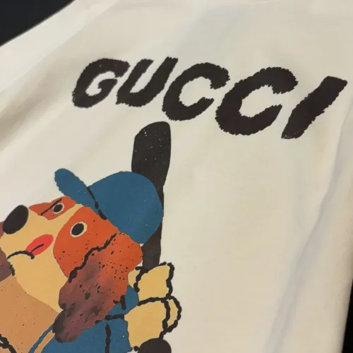 Cheap Gucci T-Shirts Short Sleeved For Unisex #1424608 Replica Wholesale [$34.00 USD] [ITEM#1424608] on Replica Gucci T-Shirts