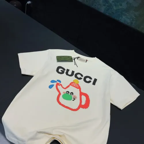 Cheap Gucci T-Shirts Short Sleeved For Unisex #1424610 Replica Wholesale [$34.00 USD] [ITEM#1424610] on Replica Gucci T-Shirts