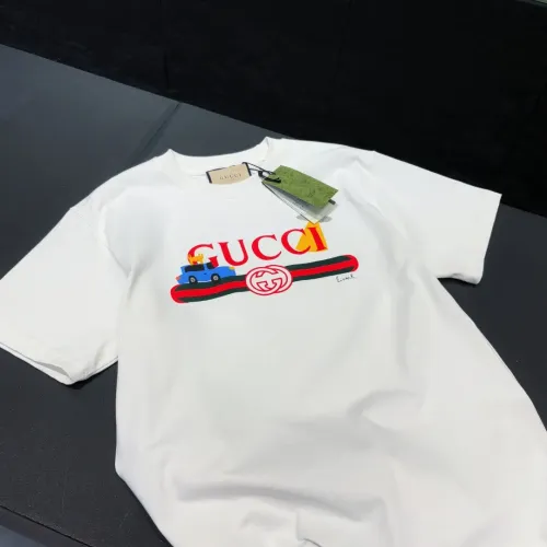 Cheap Gucci T-Shirts Short Sleeved For Unisex #1424616 Replica Wholesale [$34.00 USD] [ITEM#1424616] on Replica Gucci T-Shirts