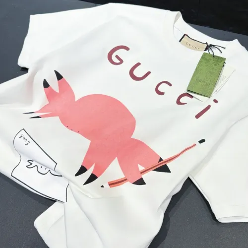 Cheap Gucci T-Shirts Short Sleeved For Unisex #1424617 Replica Wholesale [$34.00 USD] [ITEM#1424617] on Replica Gucci T-Shirts