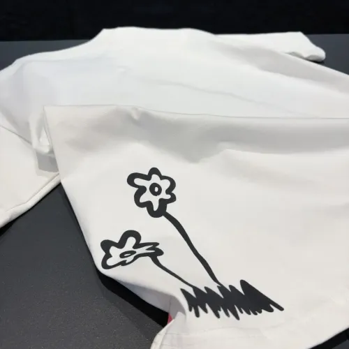 Cheap Gucci T-Shirts Short Sleeved For Unisex #1424619 Replica Wholesale [$34.00 USD] [ITEM#1424619] on Replica Gucci T-Shirts