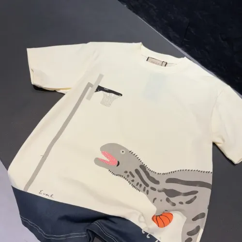 Cheap Gucci T-Shirts Short Sleeved For Unisex #1424622 Replica Wholesale [$34.00 USD] [ITEM#1424622] on Replica Gucci T-Shirts