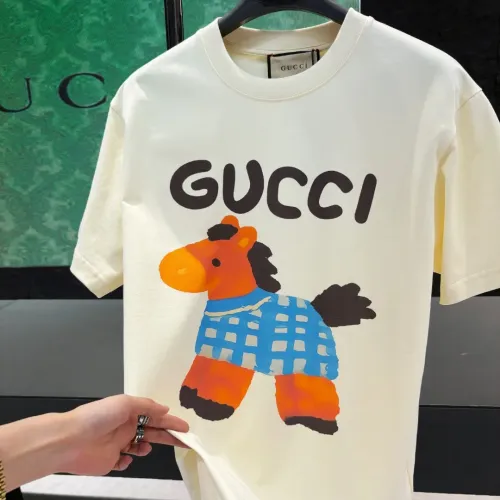 Cheap Gucci T-Shirts Short Sleeved For Unisex #1424624 Replica Wholesale [$34.00 USD] [ITEM#1424624] on Replica Gucci T-Shirts