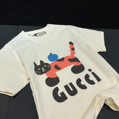 Cheap Gucci T-Shirts Short Sleeved For Unisex #1424627 Replica Wholesale [$34.00 USD] [ITEM#1424627] on Replica Gucci T-Shirts