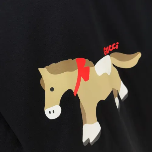 Cheap Gucci T-Shirts Short Sleeved For Unisex #1424632 Replica Wholesale [$34.00 USD] [ITEM#1424632] on Replica Gucci T-Shirts