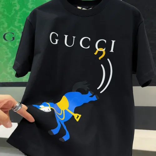 Cheap Gucci T-Shirts Short Sleeved For Unisex #1424636 Replica Wholesale [$34.00 USD] [ITEM#1424636] on Replica Gucci T-Shirts