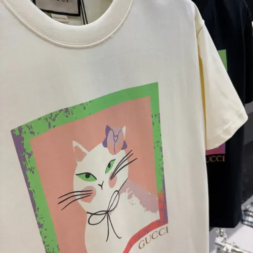 Cheap Gucci T-Shirts Short Sleeved For Unisex #1424637 Replica Wholesale [$34.00 USD] [ITEM#1424637] on Replica Gucci T-Shirts