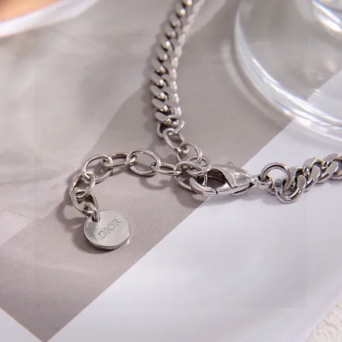 Cheap Christian Dior Necklaces For Women #1424907 Replica Wholesale [$32.00 USD] [ITEM#1424907] on Replica Christian Dior Necklaces