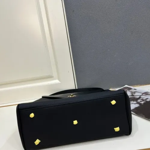 Cheap Chanel AAA Quality Shoulder Bags #1424986 Replica Wholesale [$105.00 USD] [ITEM#1424986] on Replica Chanel AAA Quality Shoulder Bags