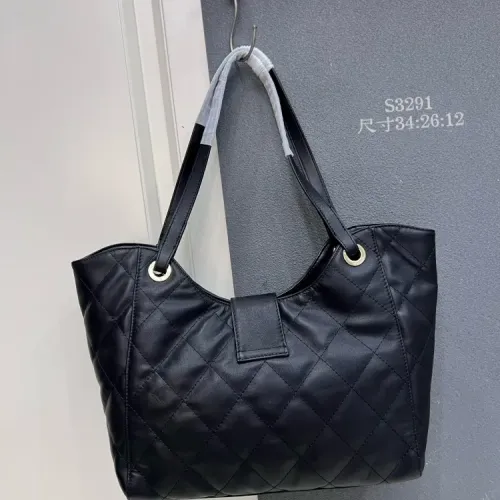 Cheap Chanel AAA Quality Shoulder Bags #1424988 Replica Wholesale [$98.00 USD] [ITEM#1424988] on Replica Chanel AAA Quality Shoulder Bags