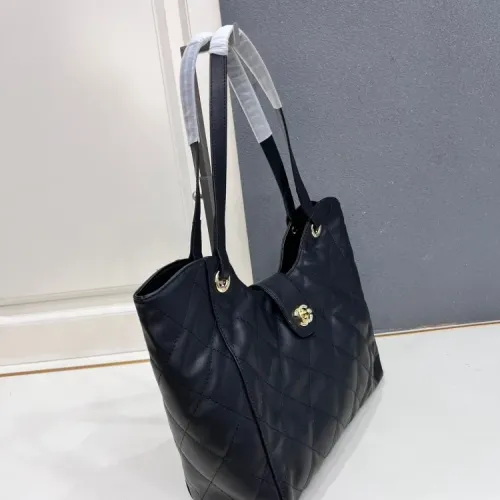 Cheap Chanel AAA Quality Shoulder Bags #1424988 Replica Wholesale [$98.00 USD] [ITEM#1424988] on Replica Chanel AAA Quality Shoulder Bags