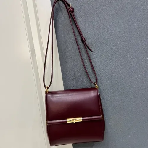 Dolce & Gabbana AAA Quality Shoulder Bags #1424989