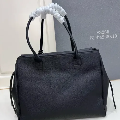 Cheap Chanel AAA Quality Handbags For Women #1425038 Replica Wholesale [$115.00 USD] [ITEM#1425038] on Replica Chanel AAA Quality Handbags
