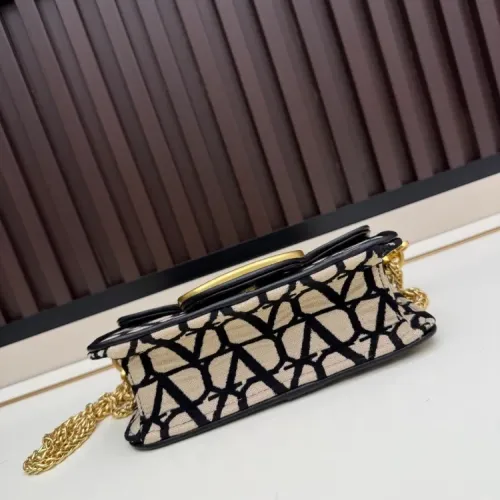 Cheap Valentino AAA Quality Messenger Bags For Women #1425046 Replica Wholesale [$96.00 USD] [ITEM#1425046] on Replica Valentino AAA Quality Messenger Bags