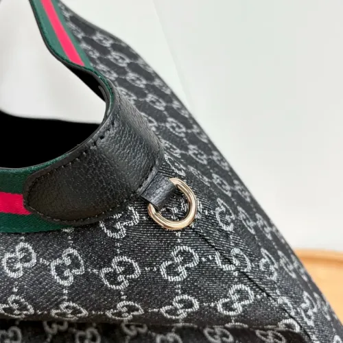 Cheap Gucci AAA Quality Handbags For Women #1425199 Replica Wholesale [$82.00 USD] [ITEM#1425199] on Replica Gucci AAA Quality Handbags