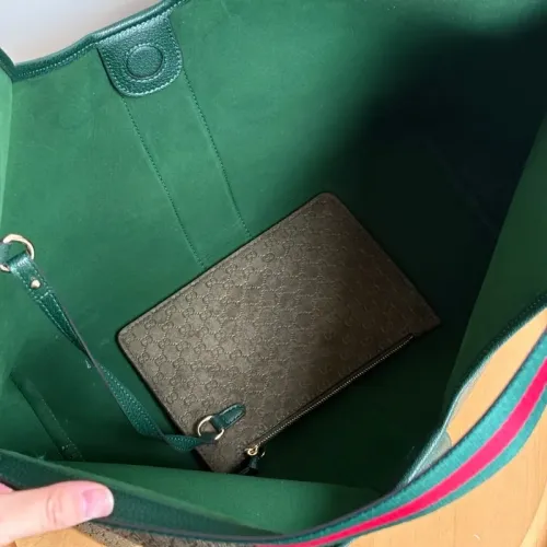 Cheap Gucci AAA Quality Handbags For Women #1425206 Replica Wholesale [$88.00 USD] [ITEM#1425206] on Replica Gucci AAA Quality Handbags