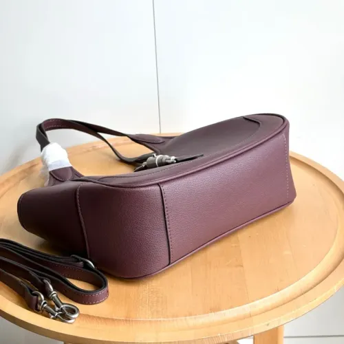 Cheap Gucci AAA Quality Shoulder Bags In 26*23*11cm For Women #1425217 Replica Wholesale [$85.00 USD] [ITEM#1425217] on Replica Gucci AAA Quality Shoulder Bags