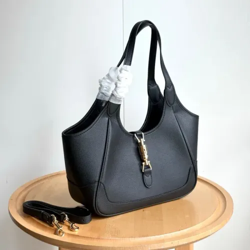 Cheap Gucci AAA Quality Shoulder Bags In 26*23*11cm For Women #1425218 Replica Wholesale [$85.00 USD] [ITEM#1425218] on Replica Gucci AAA Quality Shoulder Bags