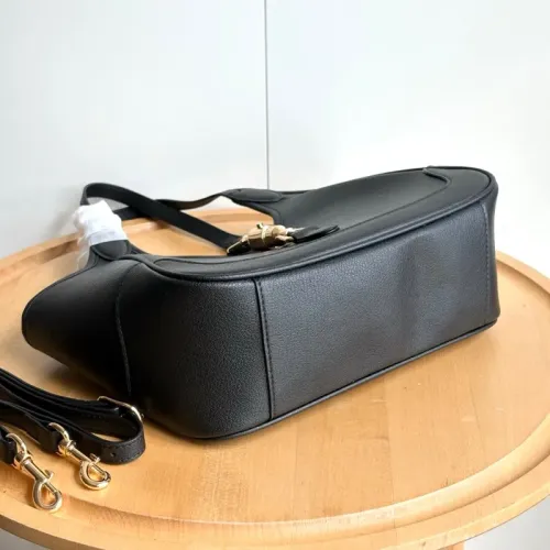 Cheap Gucci AAA Quality Shoulder Bags In 26*23*11cm For Women #1425218 Replica Wholesale [$85.00 USD] [ITEM#1425218] on Replica Gucci AAA Quality Shoulder Bags