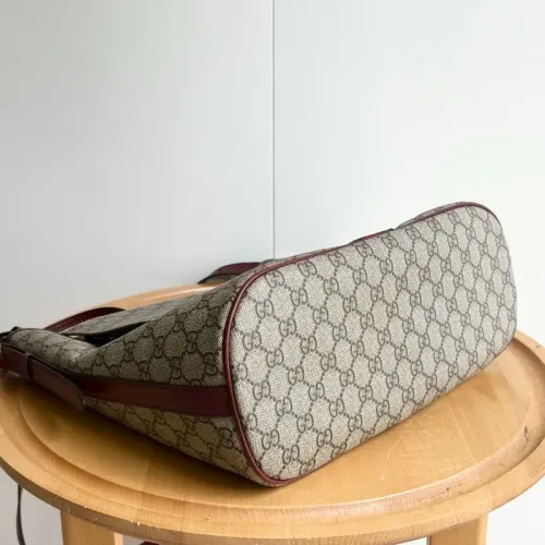 Cheap Gucci AAA Quality Messenger Bags For Women #1425233 Replica Wholesale [$72.00 USD] [ITEM#1425233] on Replica Gucci AAA Quality Messenger Bags