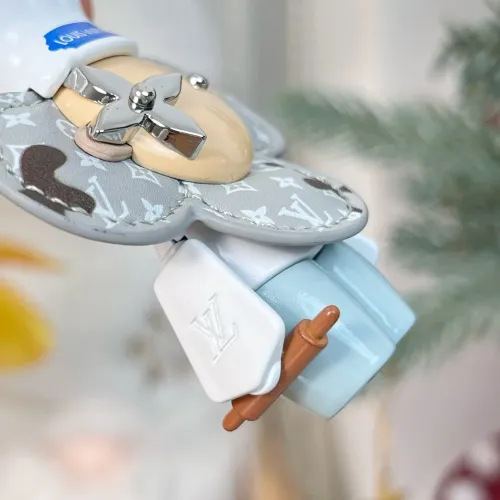 Cheap Louis Vuitton LV Key Holder And Bag Buckle #1425287 Replica Wholesale [$36.00 USD] [ITEM#1425287] on Replica Louis Vuitton LV Key Holder And Bag Buckle