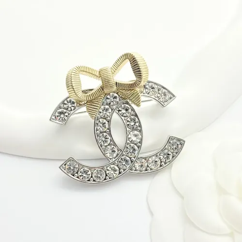 Cheap Chanel Brooches For Women #1425305 Replica Wholesale [$34.00 USD] [ITEM#1425305] on Replica Chanel Brooches