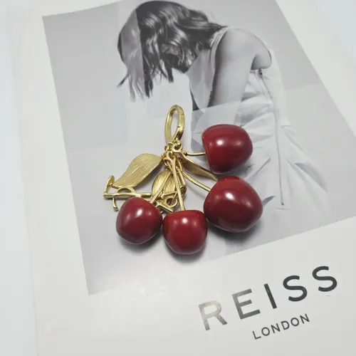 Cheap Yves Saint Laurent YSL Key Holder And Bag Buckle #1425311 Replica Wholesale [$39.00 USD] [ITEM#1425311] on Replica Yves Saint Laurent YSL Key Holder And Bag Buckle