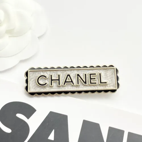 Chanel Brooches For Women #1425313