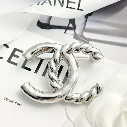 Cheap Chanel Brooches For Women #1425325 Replica Wholesale [$29.00 USD] [ITEM#1425325] on Replica Chanel Brooches