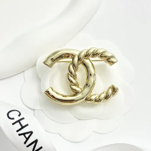 Cheap Chanel Brooches For Women #1425326 Replica Wholesale [$29.00 USD] [ITEM#1425326] on Replica Chanel Brooches