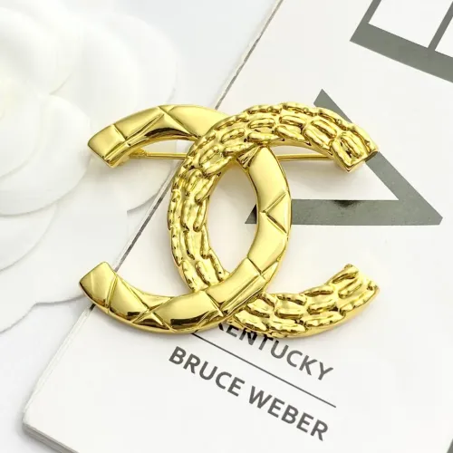 Cheap Chanel Brooches For Women #1425328 Replica Wholesale [$34.00 USD] [ITEM#1425328] on Replica Chanel Brooches