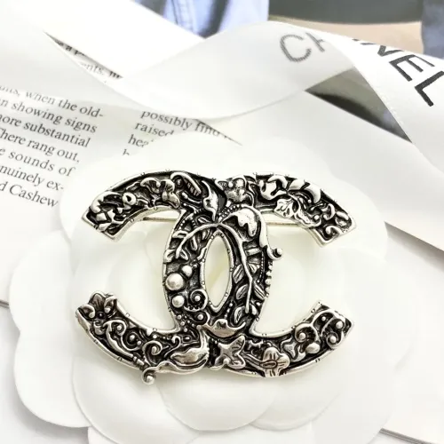 Cheap Chanel Brooches For Women #1425329 Replica Wholesale [$34.00 USD] [ITEM#1425329] on Replica Chanel Brooches