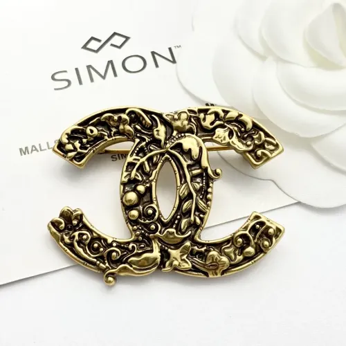 Chanel Brooches For Women #1425330