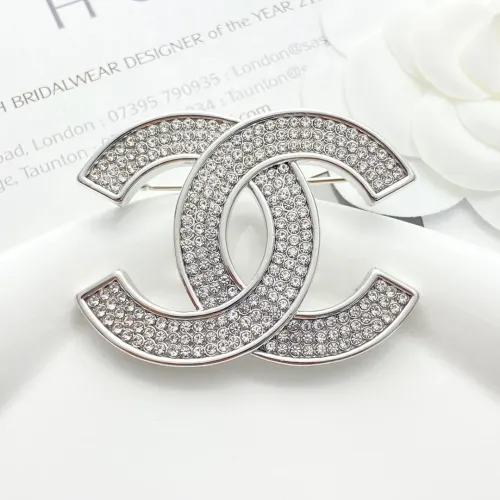Chanel Brooches For Women #1425334