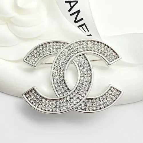 Cheap Chanel Brooches For Women #1425334 Replica Wholesale [$36.00 USD] [ITEM#1425334] on Replica Chanel Brooches
