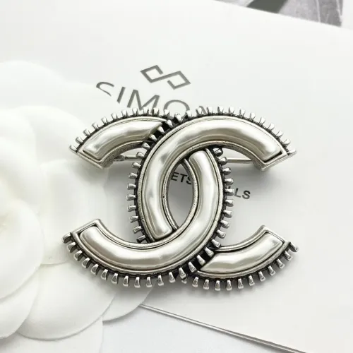 Cheap Chanel Brooches For Women #1425335 Replica Wholesale [$36.00 USD] [ITEM#1425335] on Replica Chanel Brooches