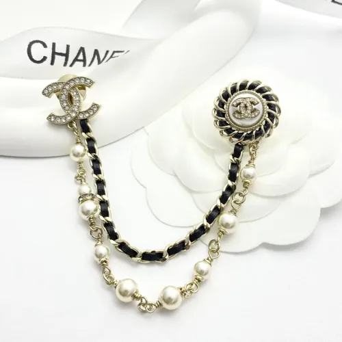 Chanel Brooches For Women #1425338