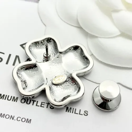 Cheap Chanel Brooches For Women #1425339 Replica Wholesale [$27.00 USD] [ITEM#1425339] on Replica Chanel Brooches