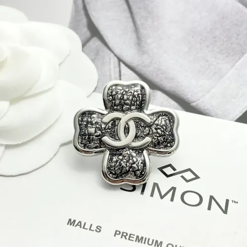 Cheap Chanel Brooches For Women #1425339 Replica Wholesale [$27.00 USD] [ITEM#1425339] on Replica Chanel Brooches