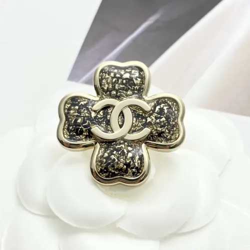 Cheap Chanel Brooches For Women #1425340 Replica Wholesale [$27.00 USD] [ITEM#1425340] on Replica Chanel Brooches