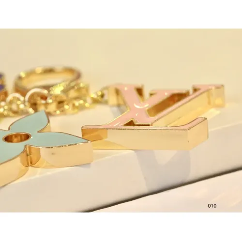 Cheap Louis Vuitton LV Key Holder And Bag Buckle #1425368 Replica Wholesale [$27.00 USD] [ITEM#1425368] on Replica Louis Vuitton LV Key Holder And Bag Buckle