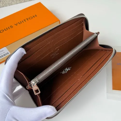 Cheap Louis Vuitton AAA Quality Long Wallets #1425373 Replica Wholesale [$85.00 USD] [ITEM#1425373] on Replica Louis Vuitton AAA+ Quality Wallets