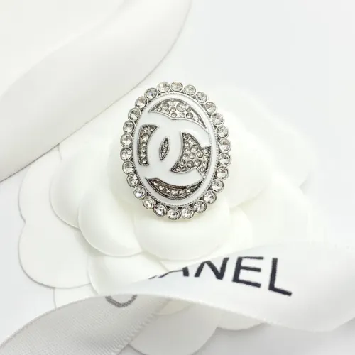 Cheap Chanel Brooches For Women #1425374 Replica Wholesale [$29.00 USD] [ITEM#1425374] on Replica Chanel Brooches