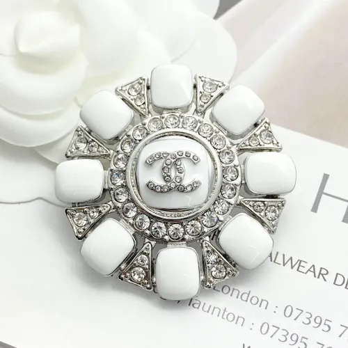 Cheap Chanel Brooches For Women #1425383 Replica Wholesale [$36.00 USD] [ITEM#1425383] on Replica Chanel Brooches