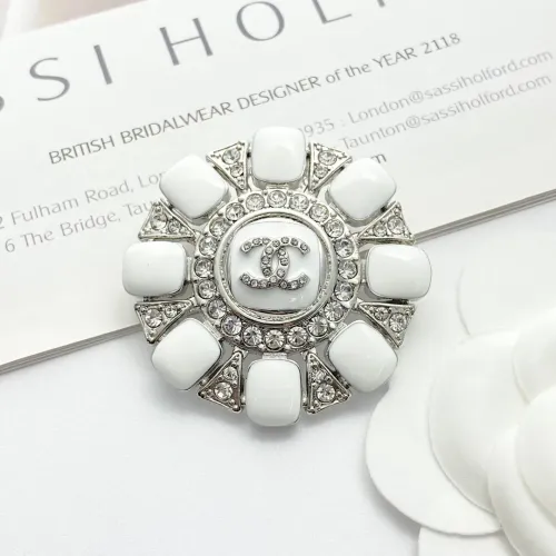 Cheap Chanel Brooches For Women #1425383 Replica Wholesale [$36.00 USD] [ITEM#1425383] on Replica Chanel Brooches